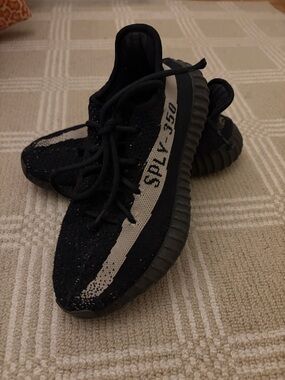 Size 7 Yeezy Boost 350 V2 Black with Gray Stripe